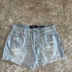 Hollister Women's light wash Jean Shorts